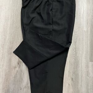 006–Elegant Black Women's Capris